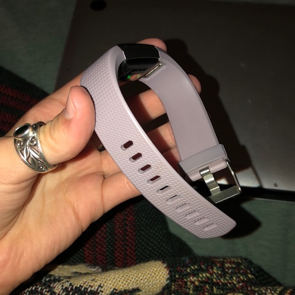 Fitbit Charge 2 - Picture 2 of 3